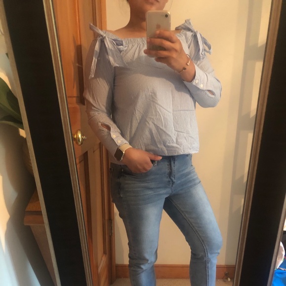 Cute summer time top - Picture 2 of 2